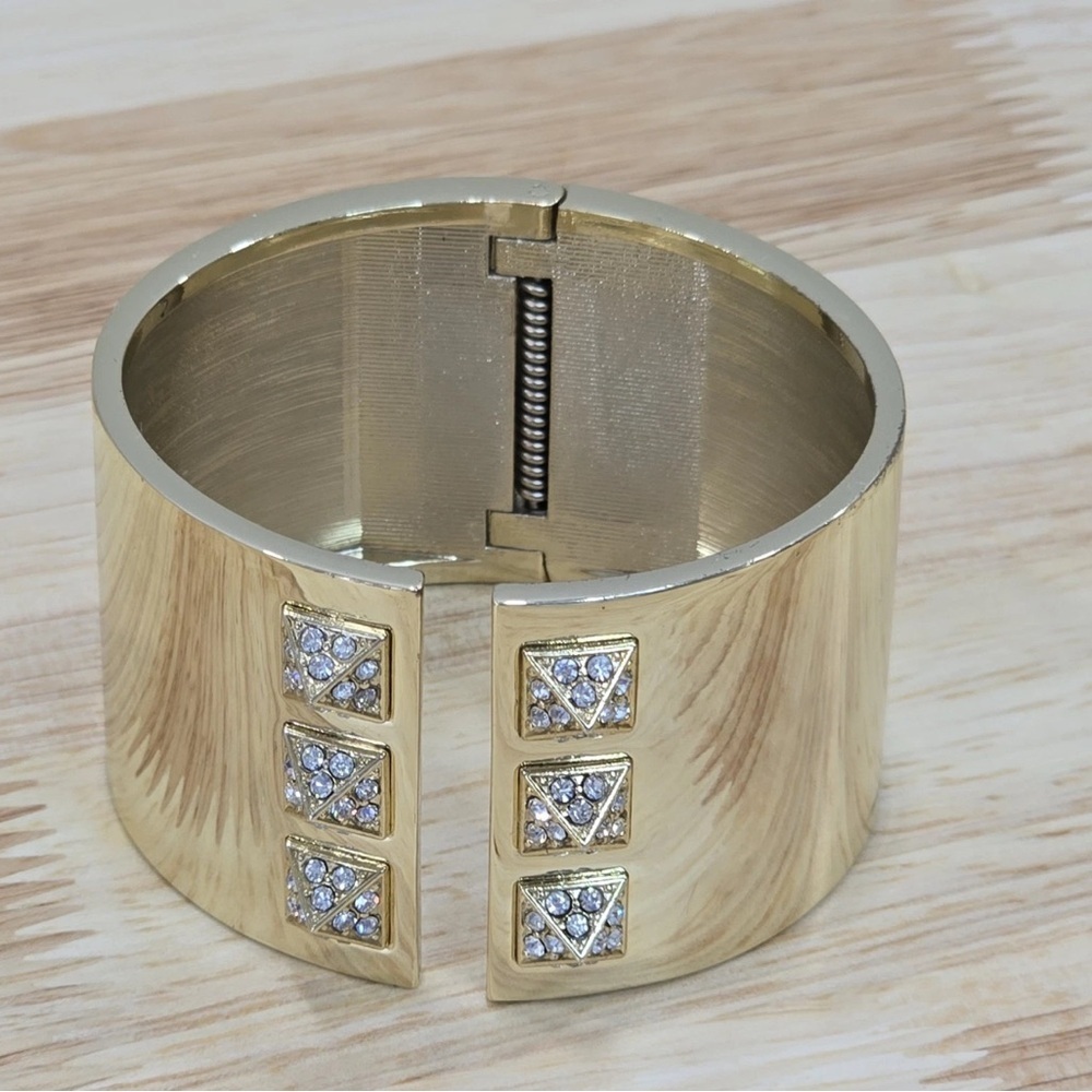 Victoria’s Secret Scandalous Hinge Gold Tone Cubic Zirconia Cuff Bangle Bracelet - Picture 10 of 12
